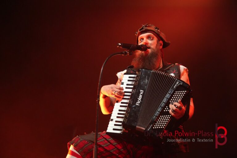 Mr Hurley und die Pulveraffen_Batschkapp 2025_Polwin-Plass_474