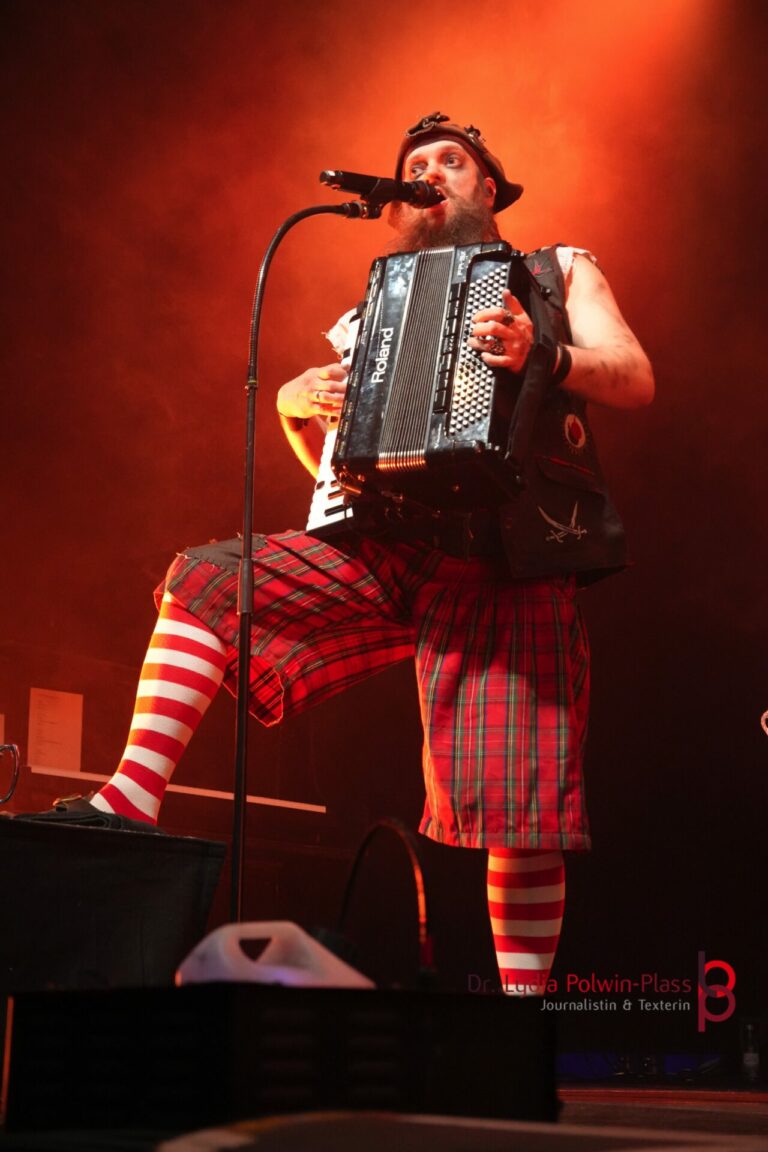 Mr Hurley und die Pulveraffen_Batschkapp 2025_Polwin-Plass_499