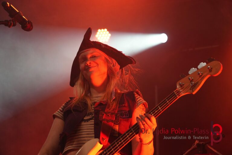 Mr Hurley und die Pulveraffen_Batschkapp 2025_Polwin-Plass_521