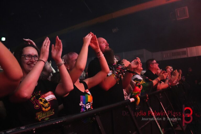 Mr Hurley und die Pulveraffen_Batschkapp 2025_Polwin-Plass_532