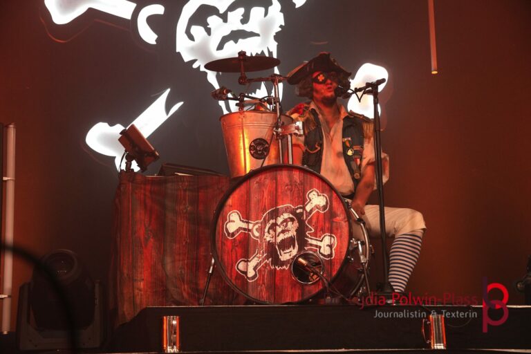 Mr Hurley und die Pulveraffen_Batschkapp 2025_Polwin-Plass_597