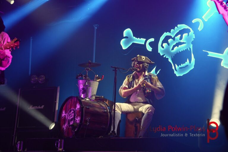 Mr Hurley und die Pulveraffen_Batschkapp 2025_Polwin-Plass_685