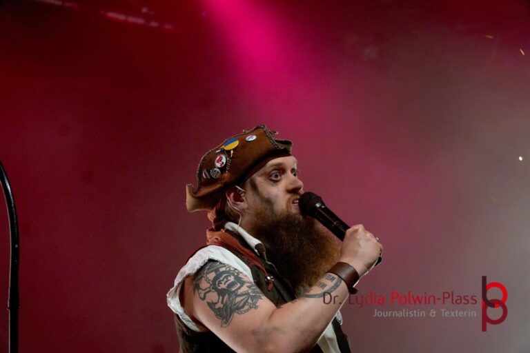 Mr Hurley und die Pulveraffen_Batschkapp 2025_Polwin-Plass_746