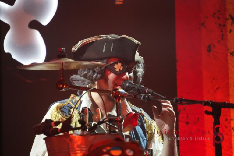 Mr Hurley und die Pulveraffen_Batschkapp 2025_Polwin-Plass_969