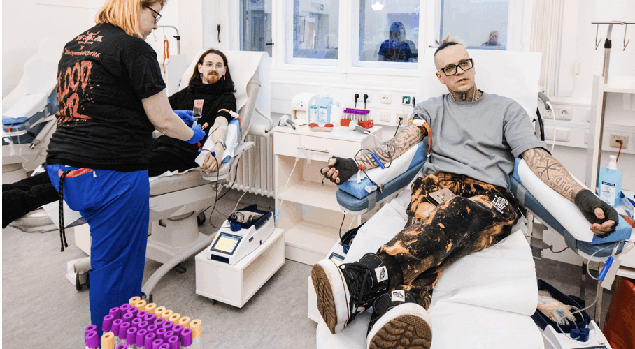 Bloody X-Mas Markt – Ein kraftvoller Start in die metallische Wacken-Vorweihnachtszeit