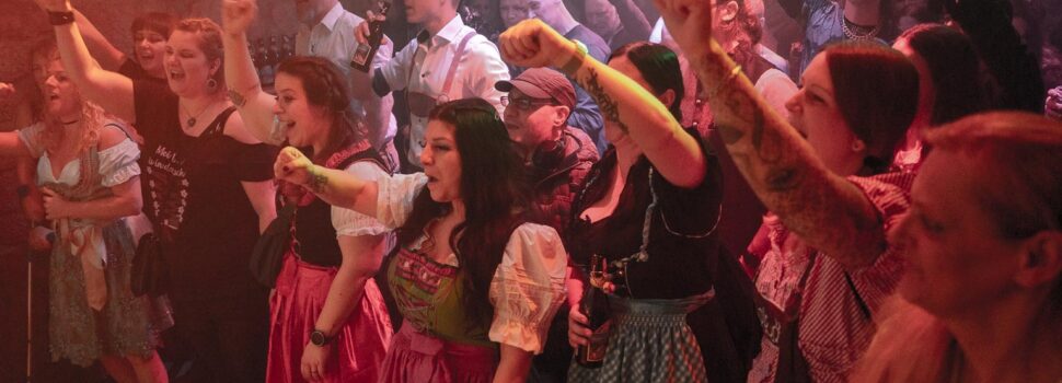 Finale Furioso von Fire Rose – Beitrag von Gernot Döhne-Jochmann mit Fotostrecke