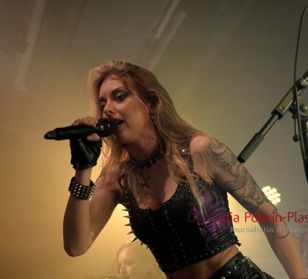 BURNING WITCHES und Hammer King rockten gestern den Colos-Saal – FOTOSTRECKE und Nachbericht