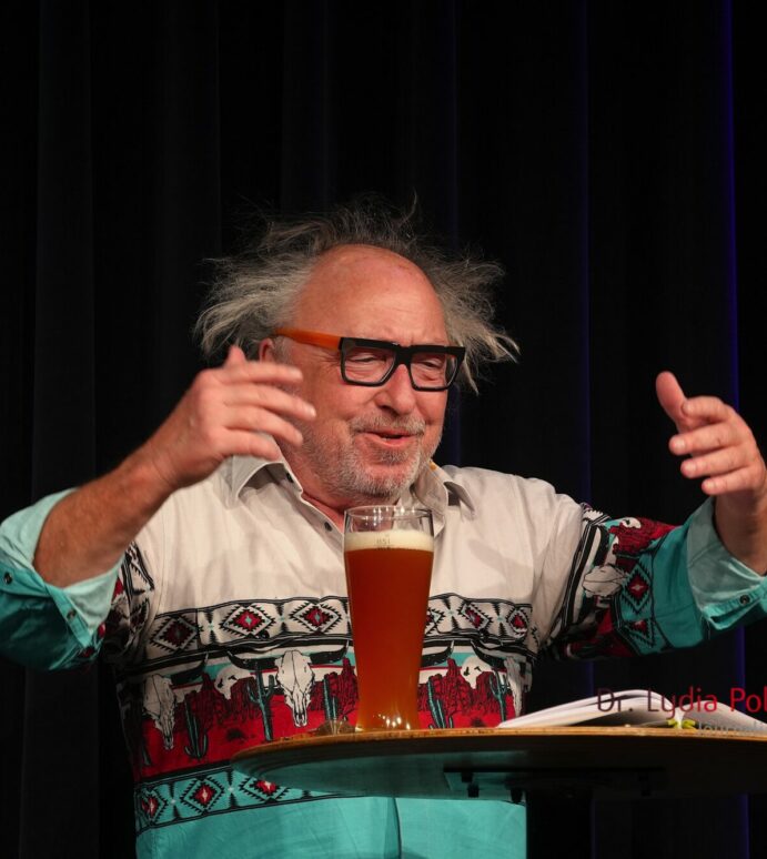 URBAN PRIOL mit TILT im Hofgarten Kabarett – Optimismus pur in pessimistischen Zeiten