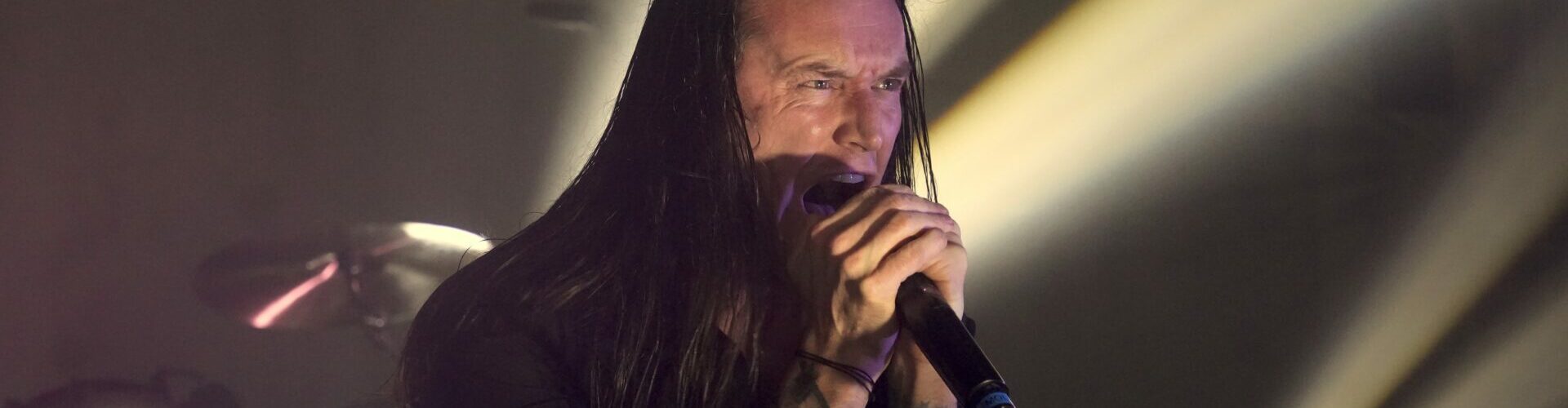 FOTOSTRECKE und Nachbericht: HEAVEN SHALL BURN, The Halo Effect , The Black Dahlia Murder und Frozen Soul im Schlachthof Wiesbaden