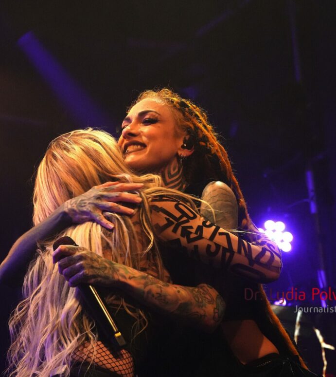 Infected Rain, Butcher Babies und Black Spikes in der Szene Wien – Nachbericht und FOTOSTRECKE
