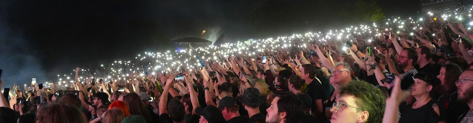Donauinselfest 2026 | Tag 3 | Sonntag – Ein Finale zwischen Gänsehaut, Gitarren und großen Gefühlen – mit Fotostrecken von Mr. Hurley und die Pulveraffen, Feuerschwanz, Tailgunner, Nico Santos, Ness, Kamrad und mehr