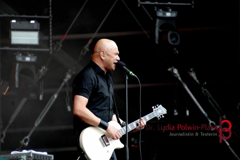 Danko Jones_Wacken 2026_FR_Polwin-Plass_364