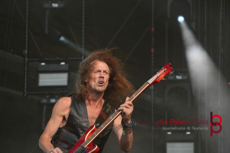 SAXON_Wacken 2026_FR_Polwin-Plass_650