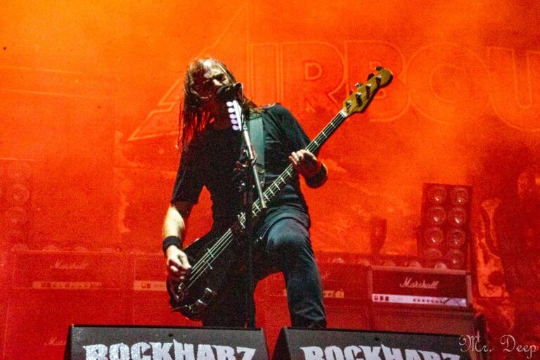 Airbourne (6)