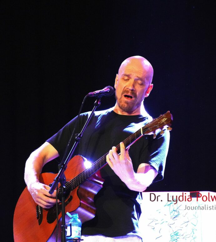Devin Townsend in der SimmCity Wien – ein Genie zwischen Wahnsinn, viel Gefühl und musikalischer Grenzüberschreitung