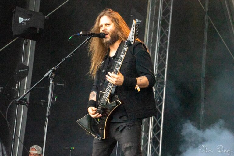 Decapitated (9)