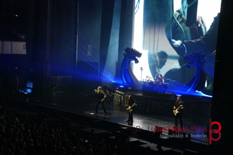 Amon Amarth_Festhalle_2026_Polwin-Plass_144