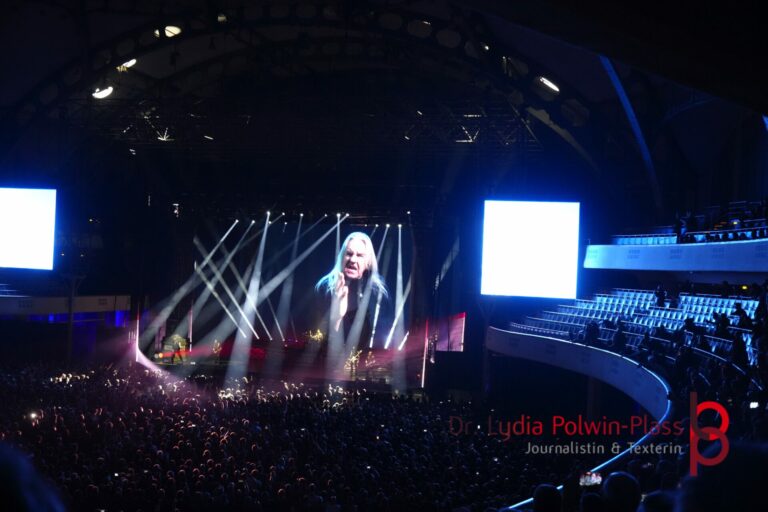 Amon Amarth_Festhalle_2026_Polwin-Plass_390