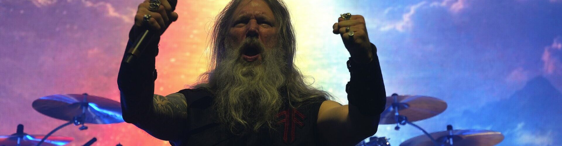 Wenn der Norden in Frankfurt einfällt – Amon Amarth entfesseln die Wikinger in der Festhalle