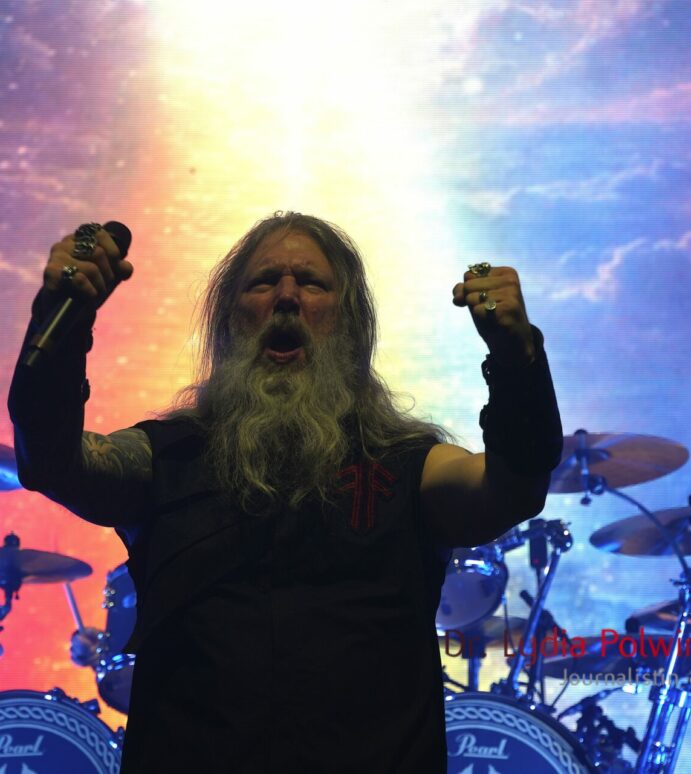 Wenn der Norden in Frankfurt einfällt – Amon Amarth entfesseln die Wikinger in der Festhalle