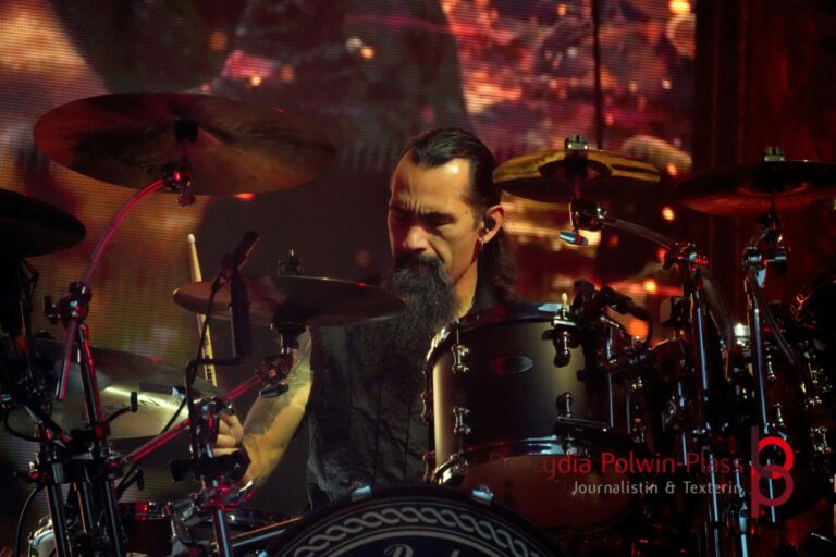 Amon Amarth_Festhalle_2026_Polwin-Plass_872