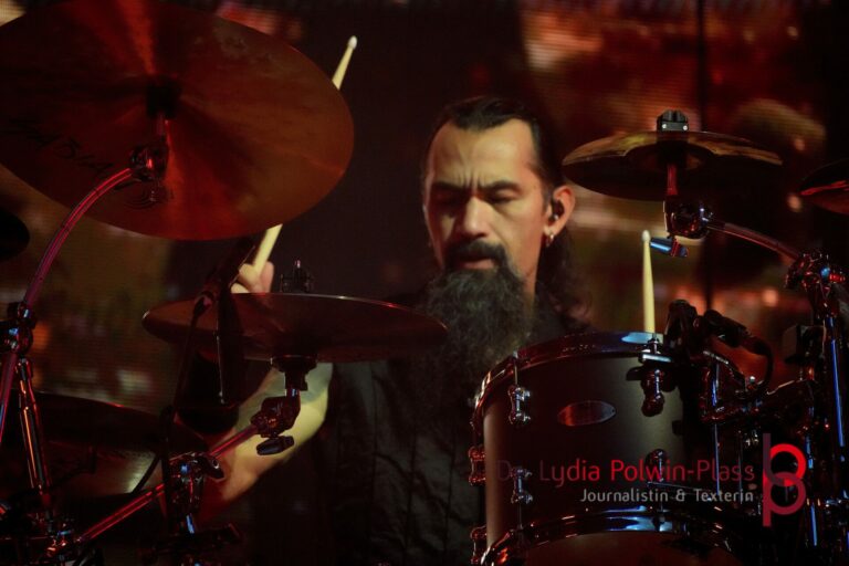 Amon Amarth_Festhalle_2026_Polwin-Plass_874