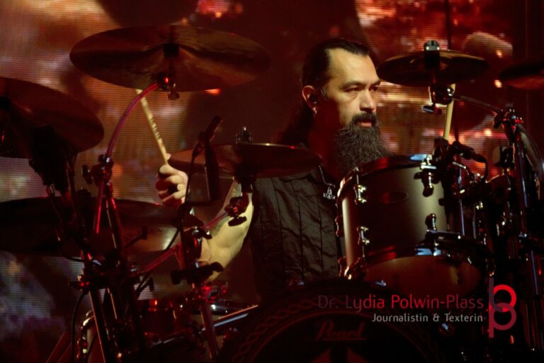 Amon Amarth_Festhalle_2026_Polwin-Plass_879