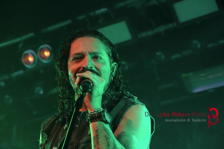 Ronnie Romero_Gus G Colos-Saal 2026_Polwin-Plass_050
