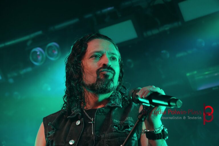 Ronnie Romero_Gus G Colos-Saal 2026_Polwin-Plass_052-2
