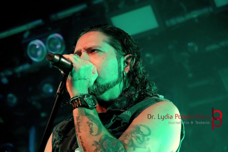 Ronnie Romero_Gus G Colos-Saal 2026_Polwin-Plass_054