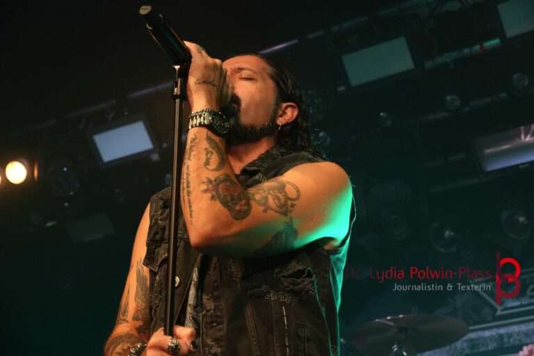 Ronnie Romero_Gus G Colos-Saal 2026_Polwin-Plass_104-2