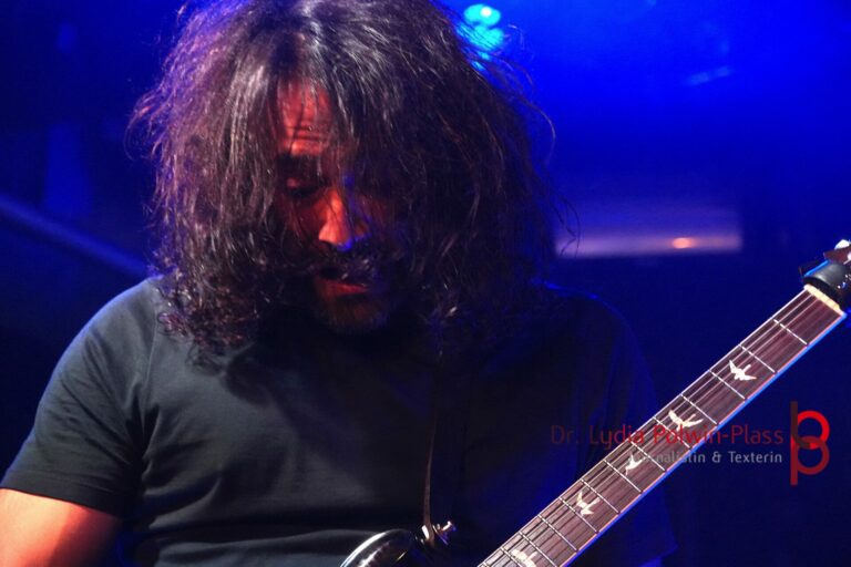 Ronnie Romero_Gus G Colos-Saal 2026_Polwin-Plass_253