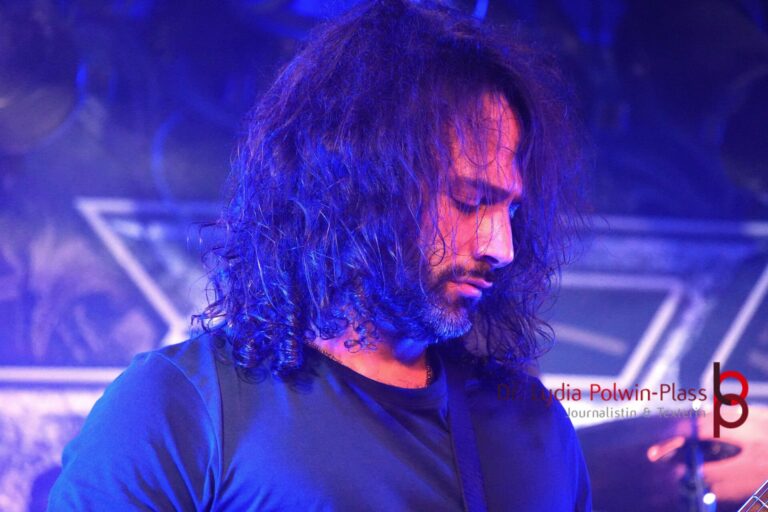 Ronnie Romero_Gus G Colos-Saal 2026_Polwin-Plass_344