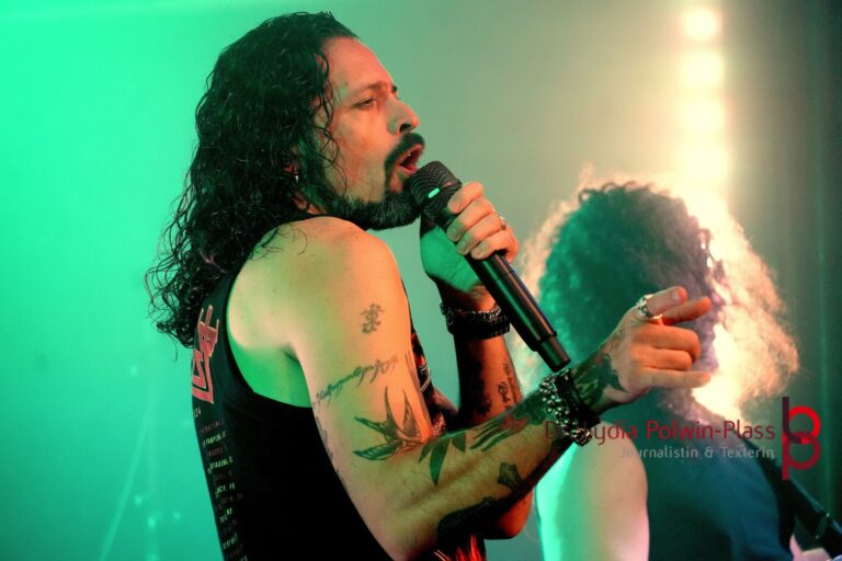 Ronnie Romero_Gus G Colos-Saal 2026_Polwin-Plass_370